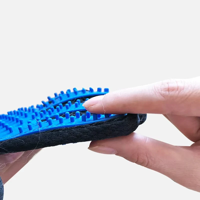 Gant de toilettage pour animau - Rubber Glove Cleaning avis et prix